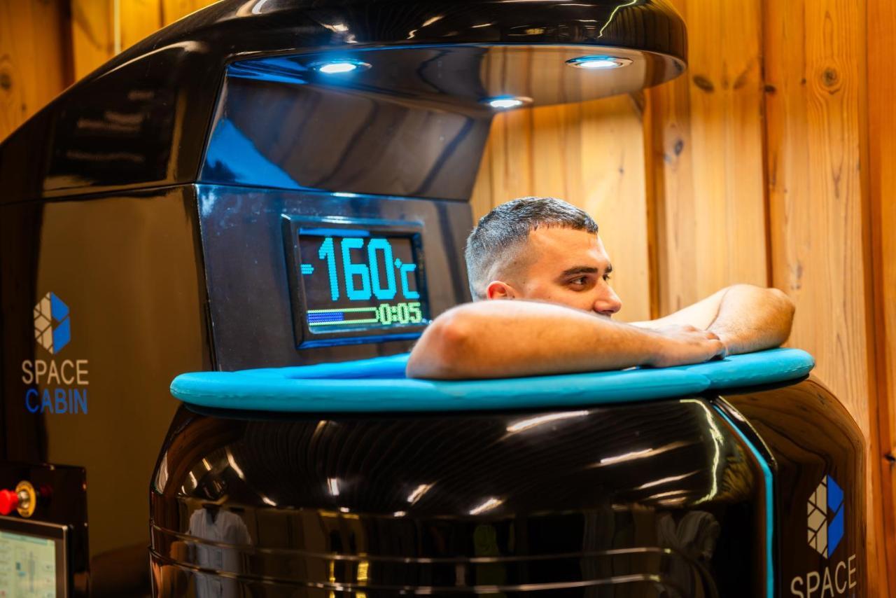 Lucky Bansko Aparthotel Spa & Relax Exterior photo Cryotherapy session
